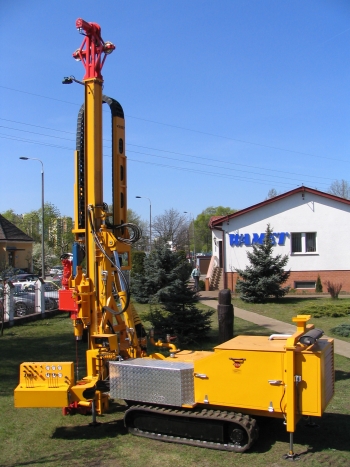 Multifunctional caterpillar drilling rig, type H30G