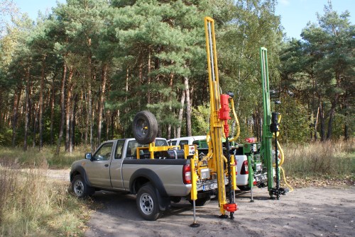 Vehicle drilling rig type H16S